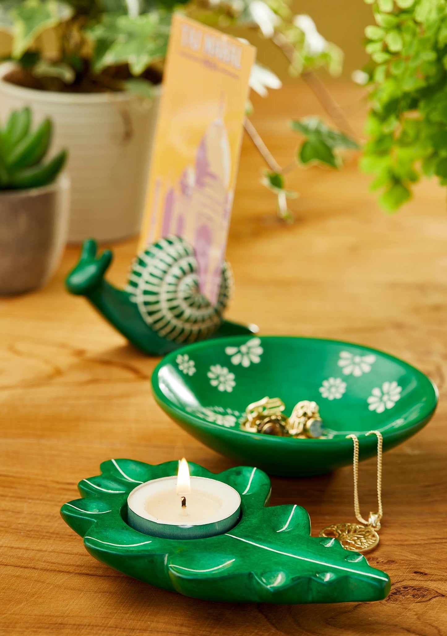 Woodland Snail Photo Holder | Namaste
