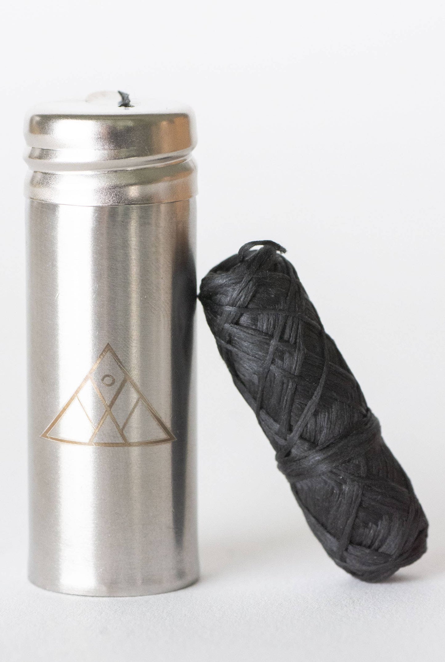 No Tox Life® | Charcoal Floss - Steel Holder