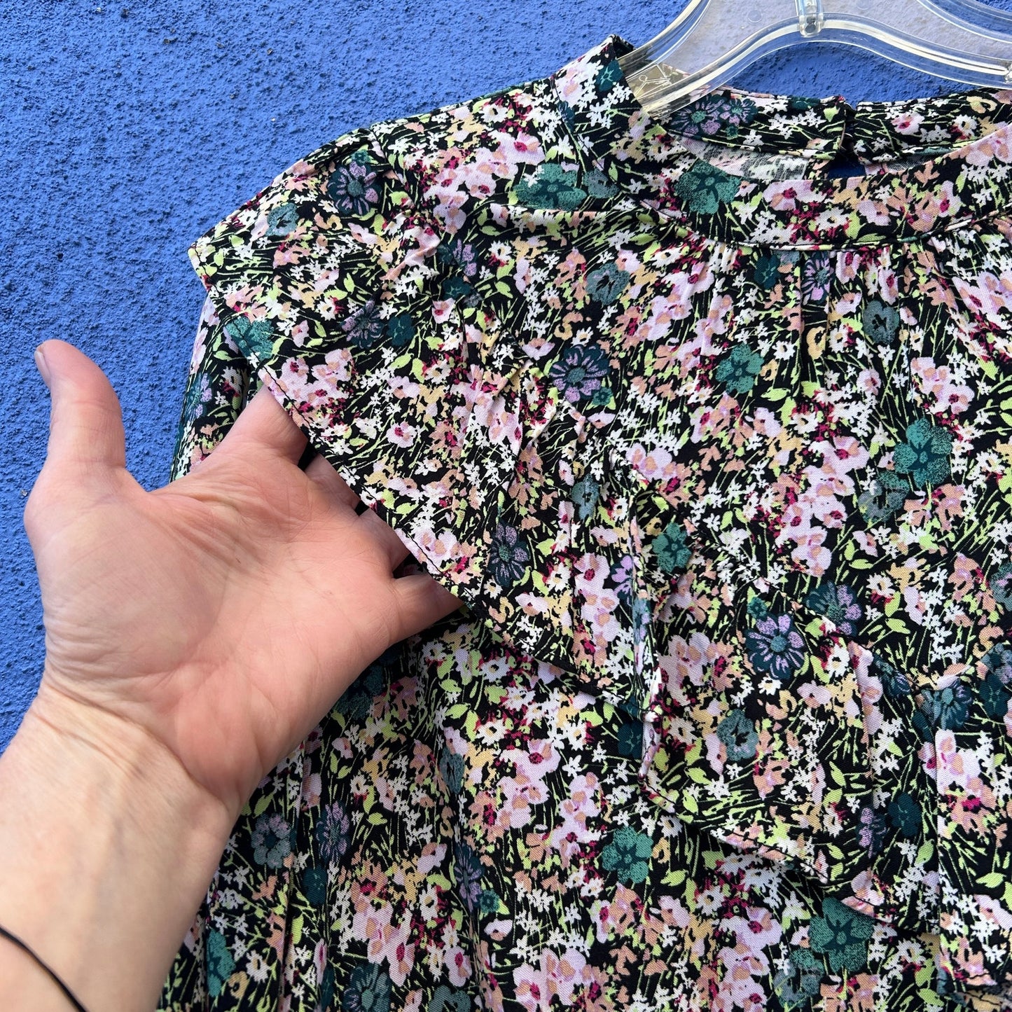 floral print ruched waist top with triangle ruffle detail