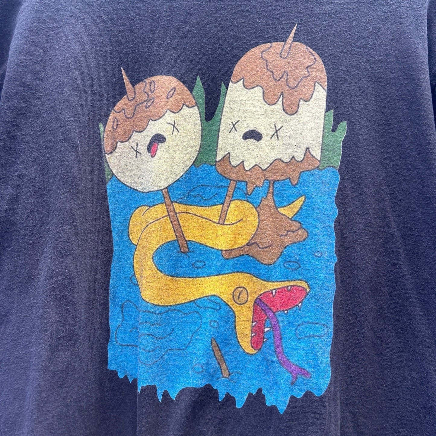 dead serpent and cake pop cheeky tee