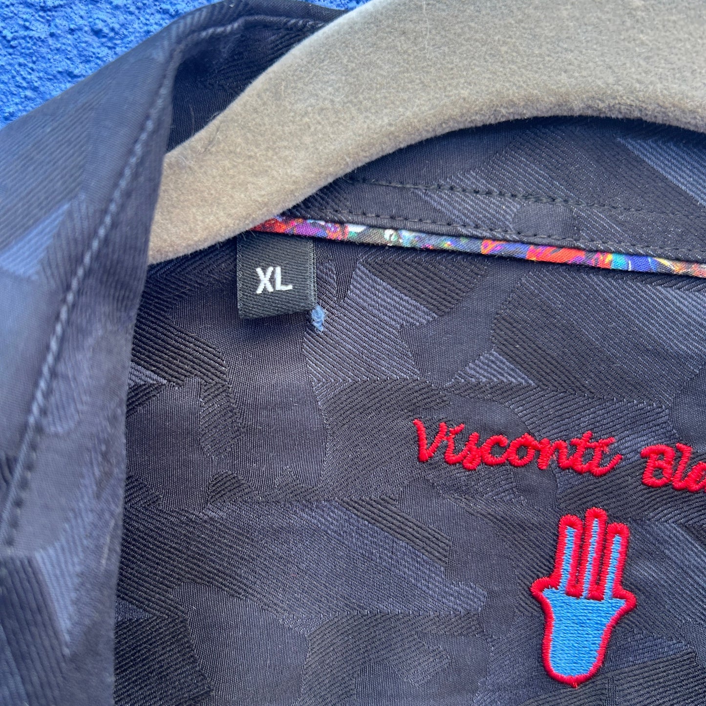 visconti black black embossed button down