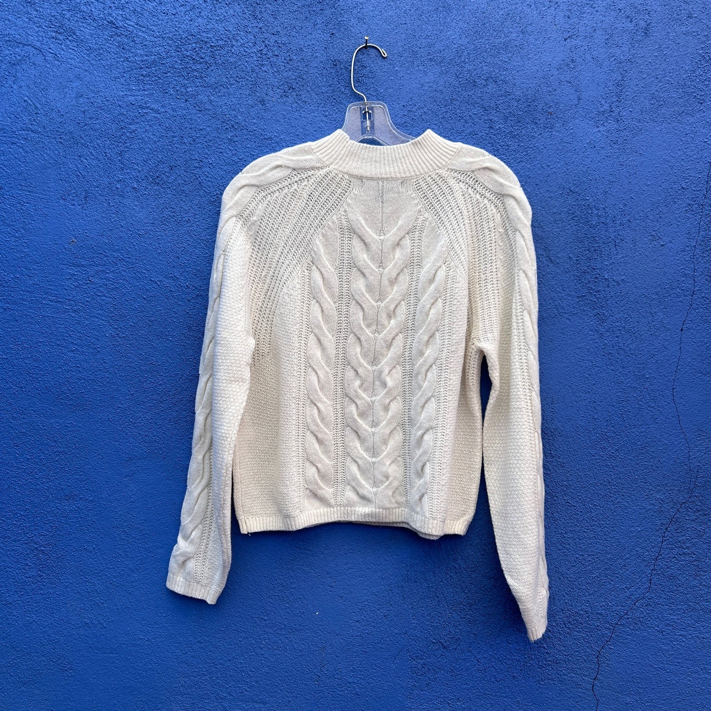 banana republic cream italian recycled wool cableknit sweater
