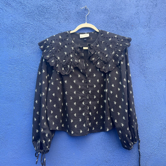 peter pan collar eyelet lace balloon sleeve button up cotton blend top