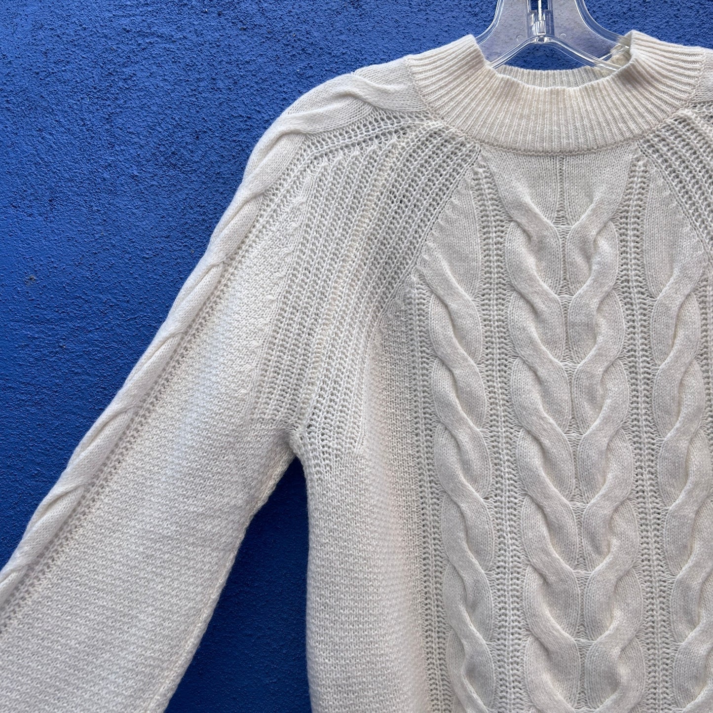 banana republic cream italian recycled wool cableknit sweater