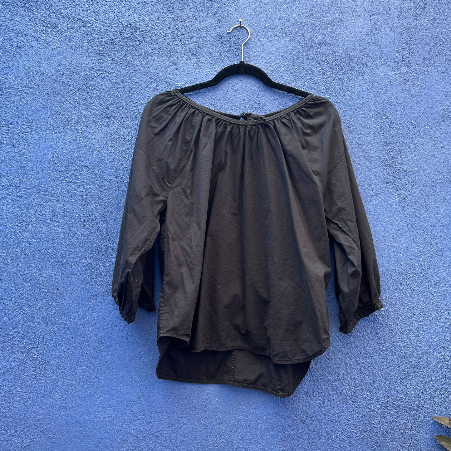 everlane black cotton 3/4 poof sleeve top