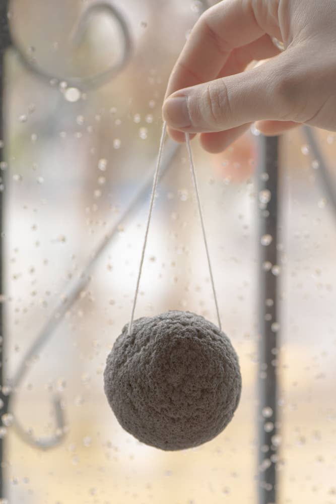 LUNA Charcoal Facial Sponge - Bulk Unpackaged - No Tox Life