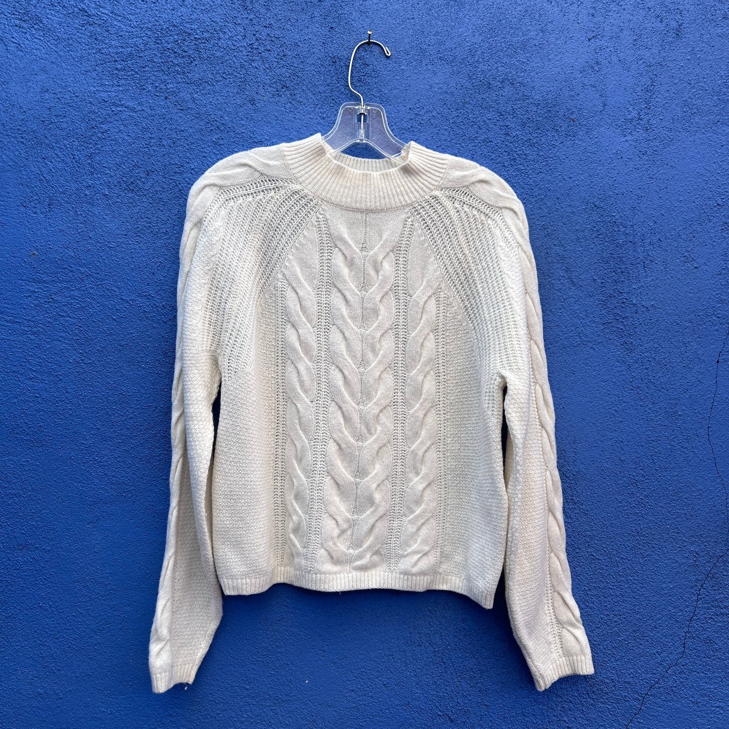 banana republic cream italian recycled wool cableknit sweater