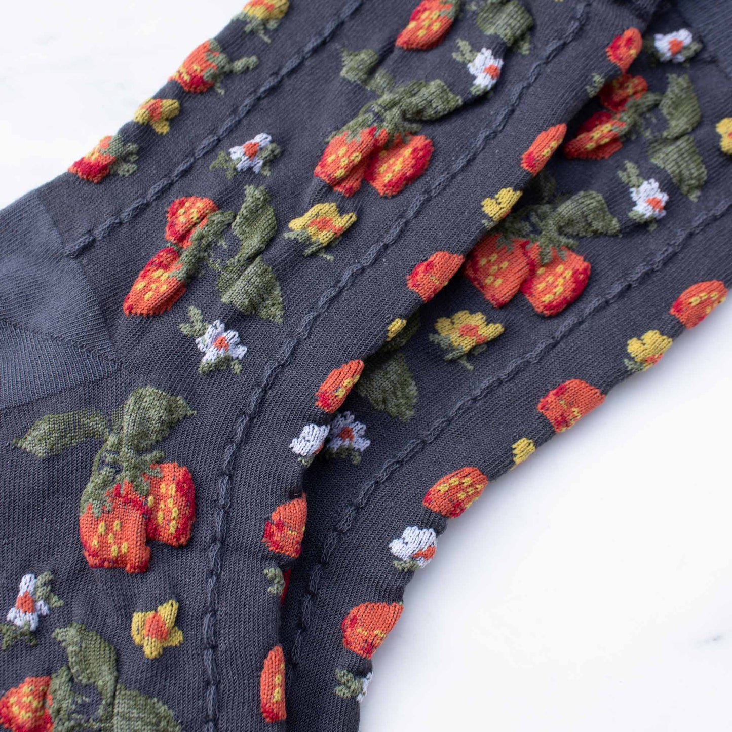 Strawberry Farm Casual Socks | Tiepology