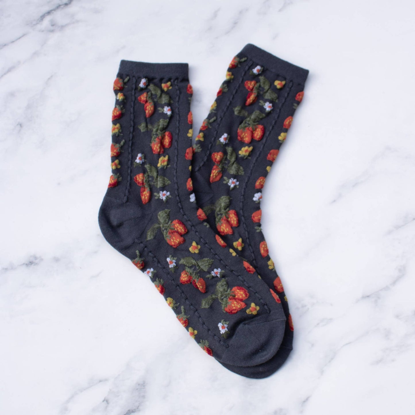 Strawberry Farm Casual Socks | Tiepology