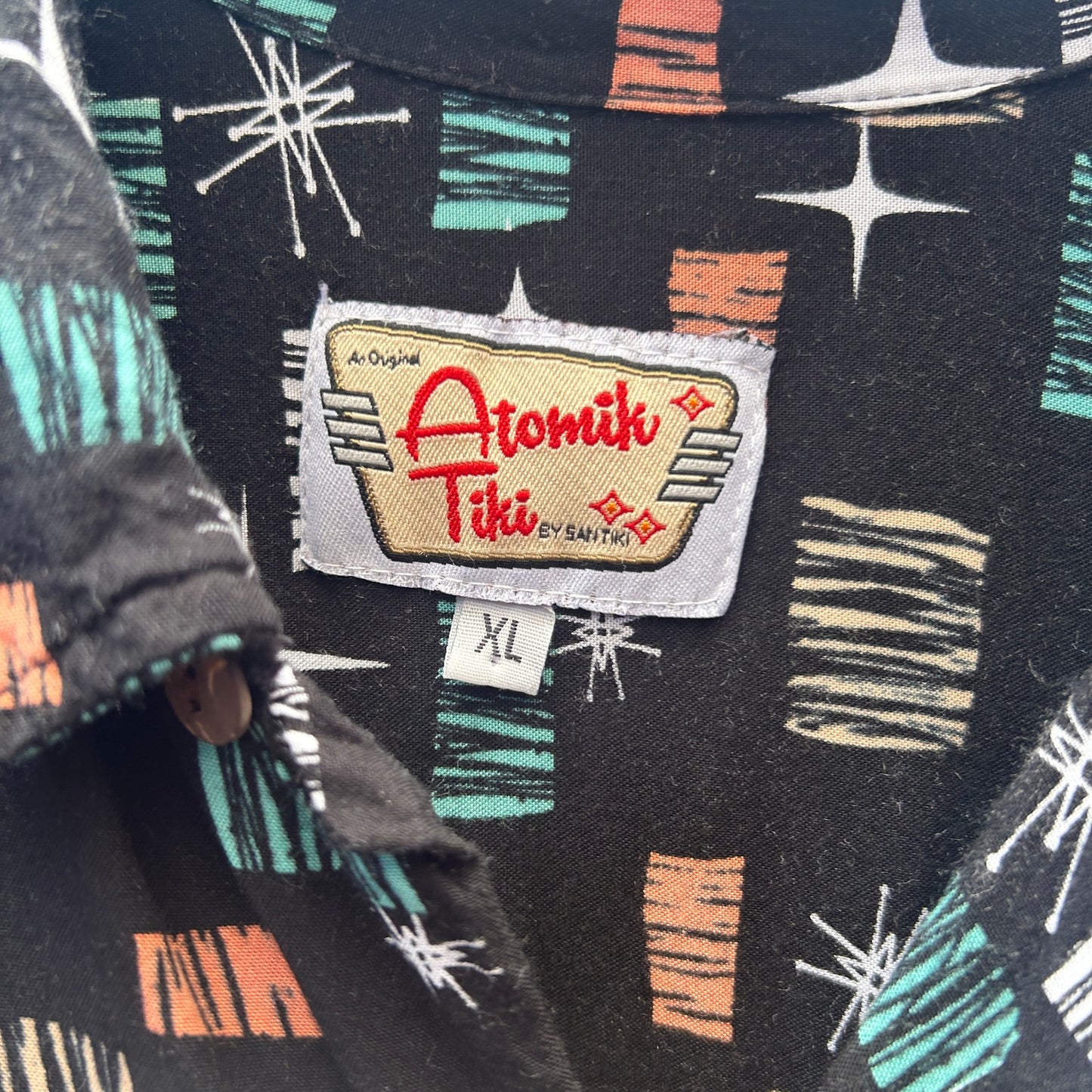 atomik tiki rayon short sleeve button up